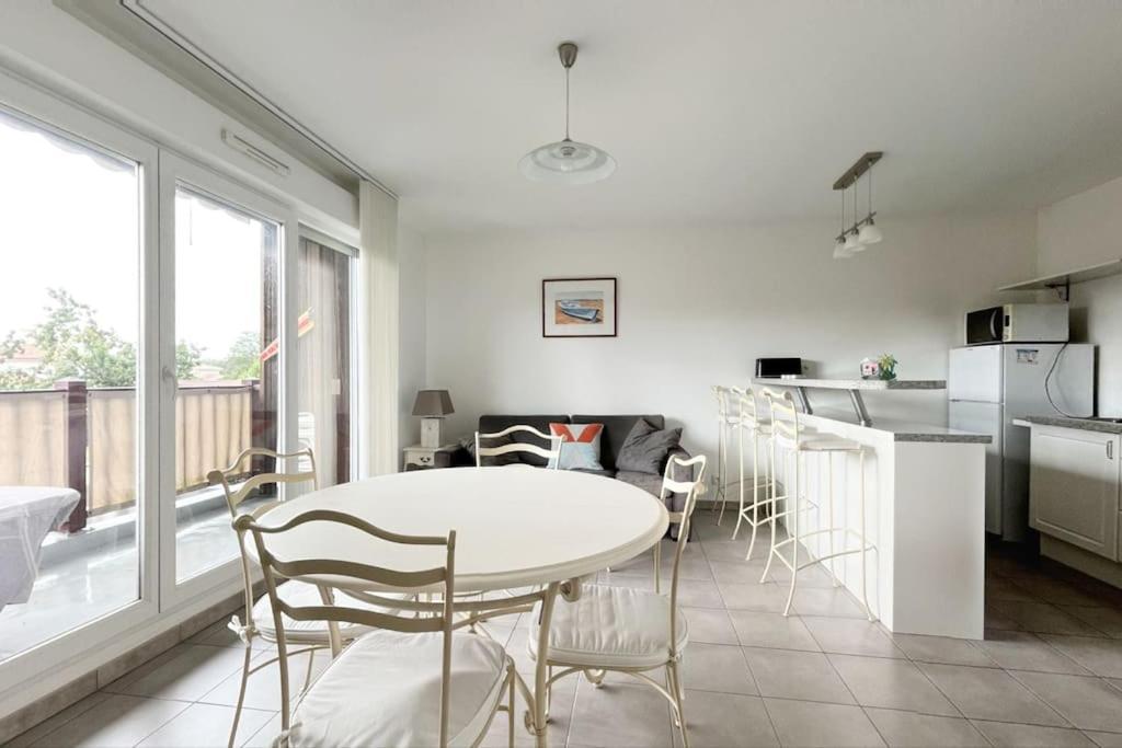 T2 4 Couchages A 2 Pas Du Bassin Apartment Gujan-Mestras Exterior photo